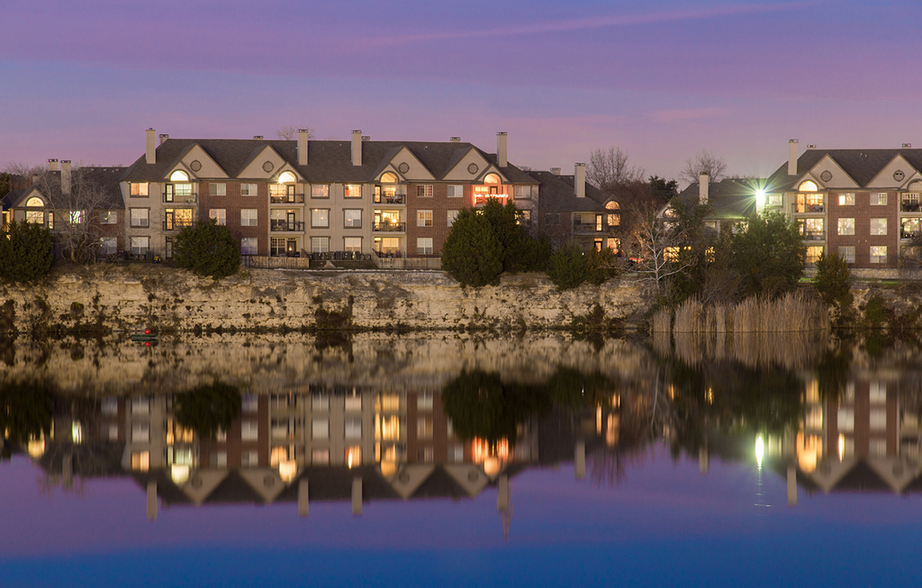 Quarry Lake Apartments Austin