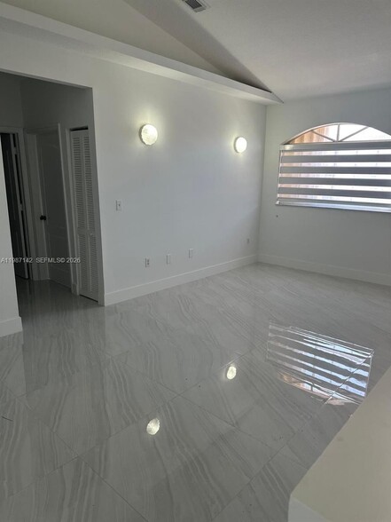 Building Photo - 7526 W 20th Ave