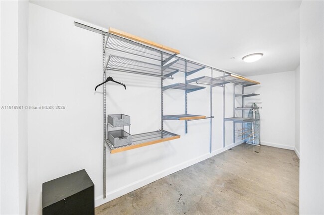 Building Photo - 7700 Collins Ave