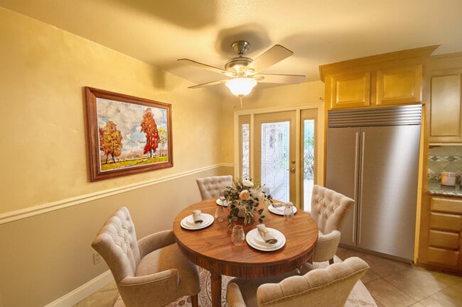 Building Photo - 361 Evergreen Pl