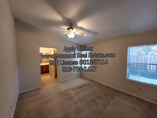 Building Photo - 9451 Lakewind Ln
