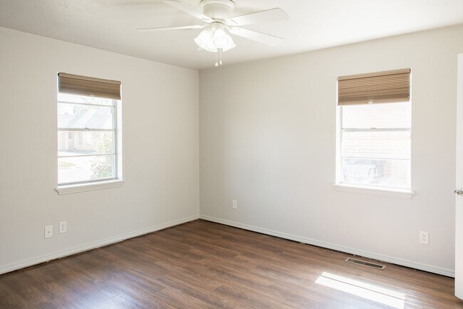 Building Photo - Beautiful home for lease near Hefner & Penn