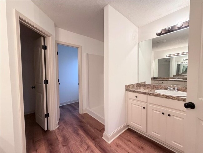 Building Photo - 292 Jameston Dr