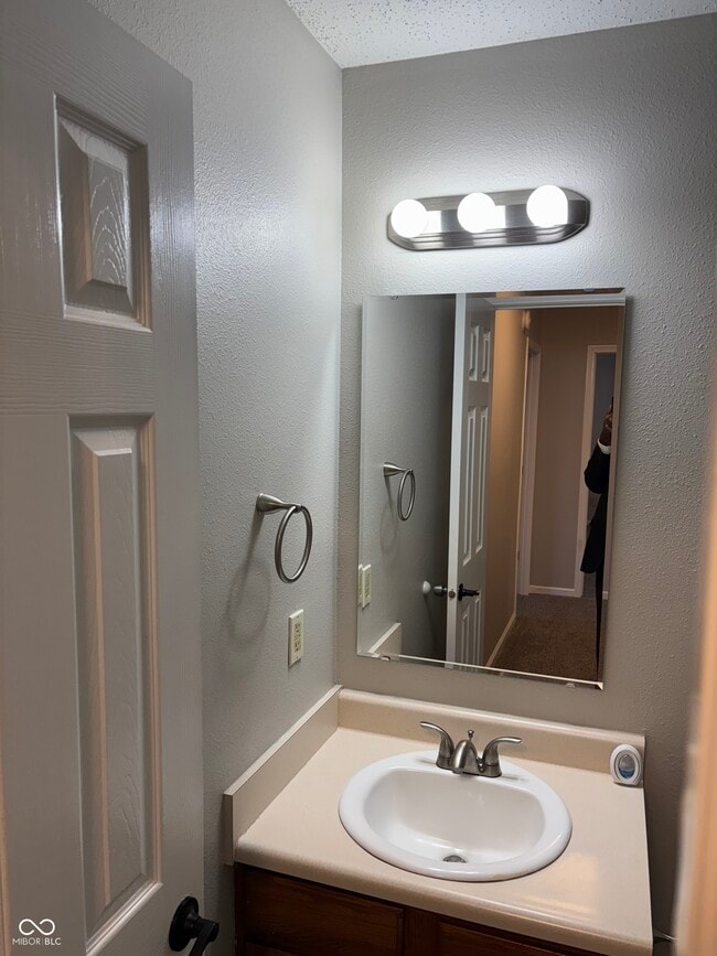 Building Photo - 1380 King Maple Dr