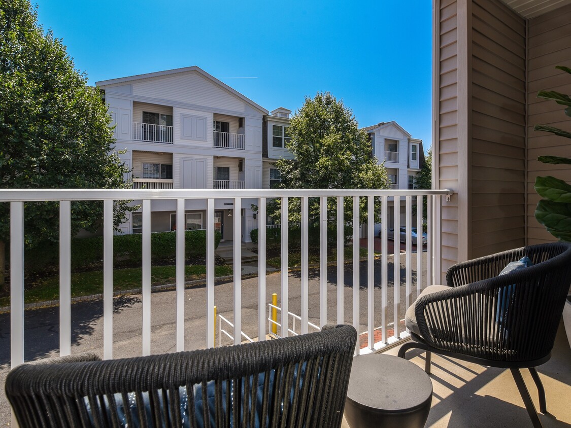 The Point At Watchung Watchung Nj Apartment Finder