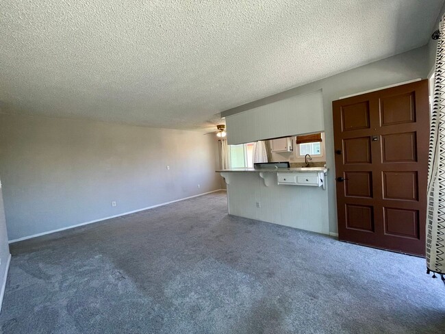Building Photo - 9858 Mission Vega Rd