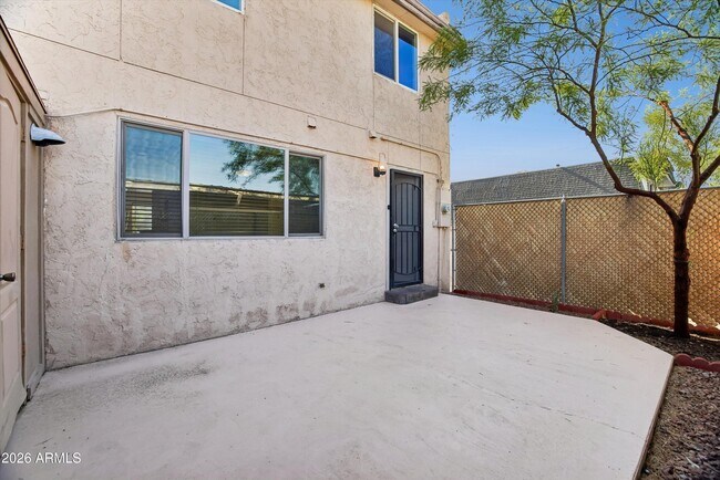 Building Photo - 7126 N 19th Ave