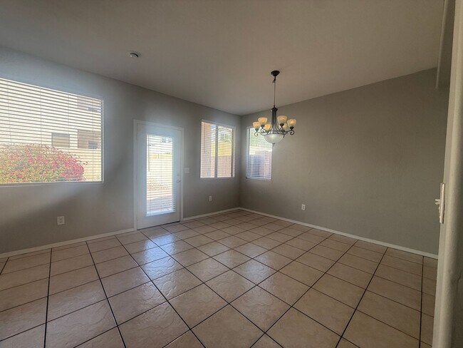 Building Photo - 2110 E Saltsage Dr