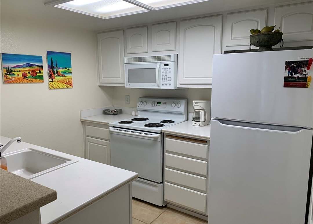 Building Photo - 43376 Cook St