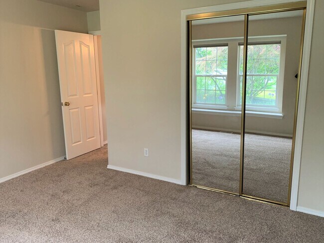 Building Photo - Great 3 bed 2 bath home in downtown Eagle.