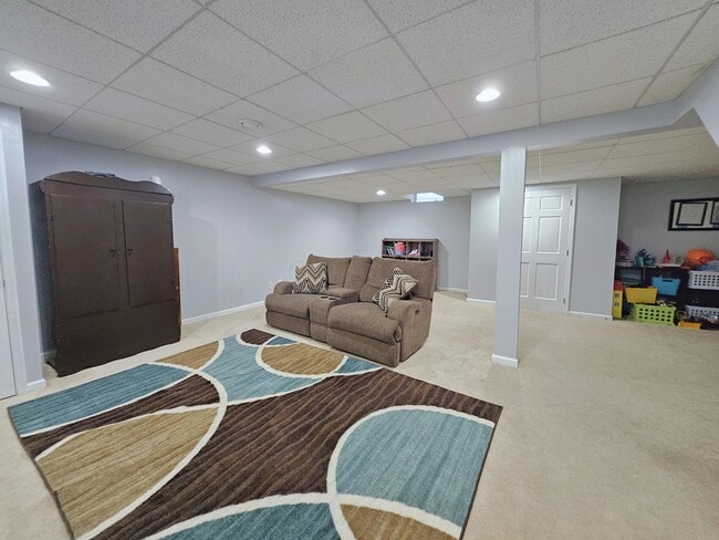 Building Photo - 5429 Bluebell Ct