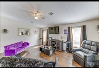 Building Photo - 716 21st St