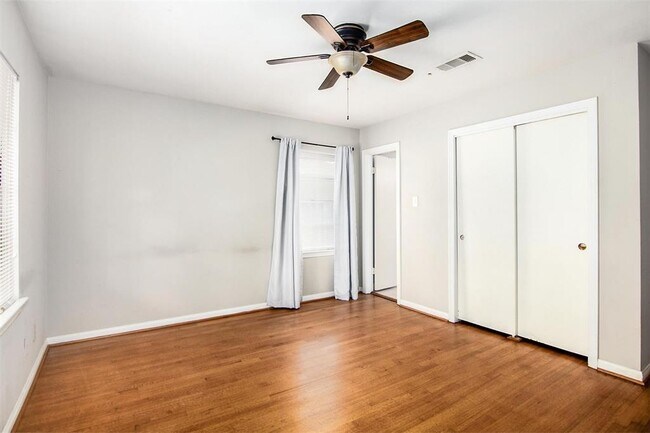 Building Photo - 5538 Pagewood Ln