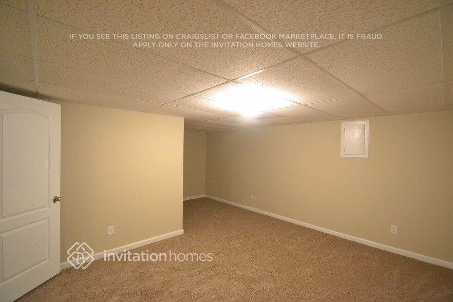 Building Photo - 35 Mcauls Ct