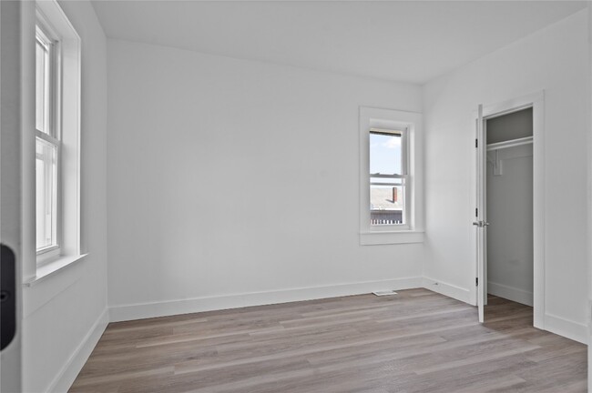 Building Photo - 416 Oak Hill Ave