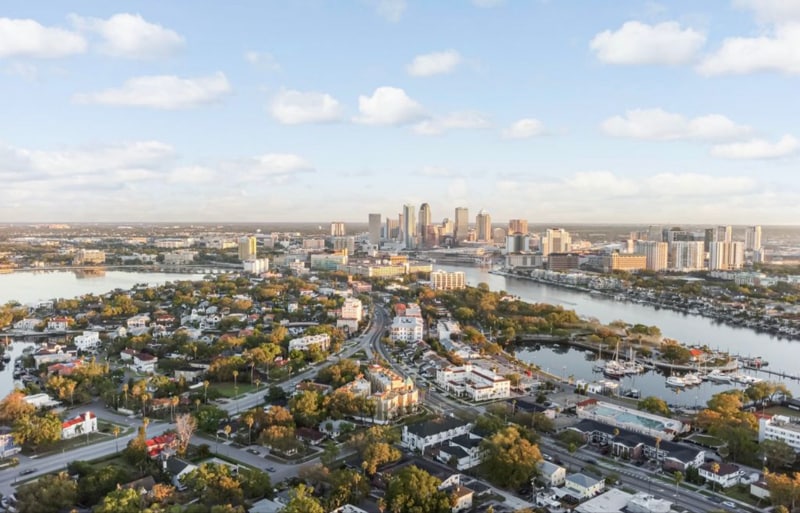 Building Photo - 121 Danube Ave