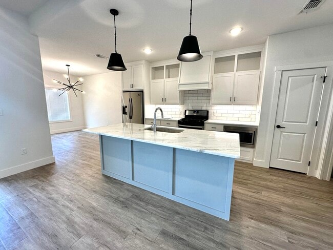 Building Photo - 6954 22nd Pl