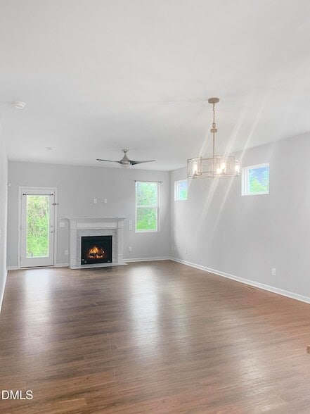 Building Photo - 416 Cherry St