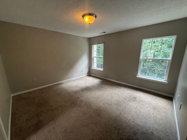 Building Photo - 760 Tavern Ct