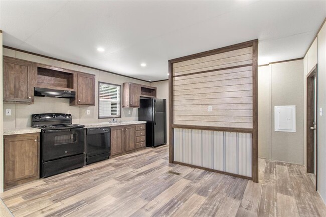 Building Photo - 14247 E Ravine Run