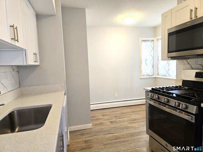 Building Photo - 7 Staunton Ct