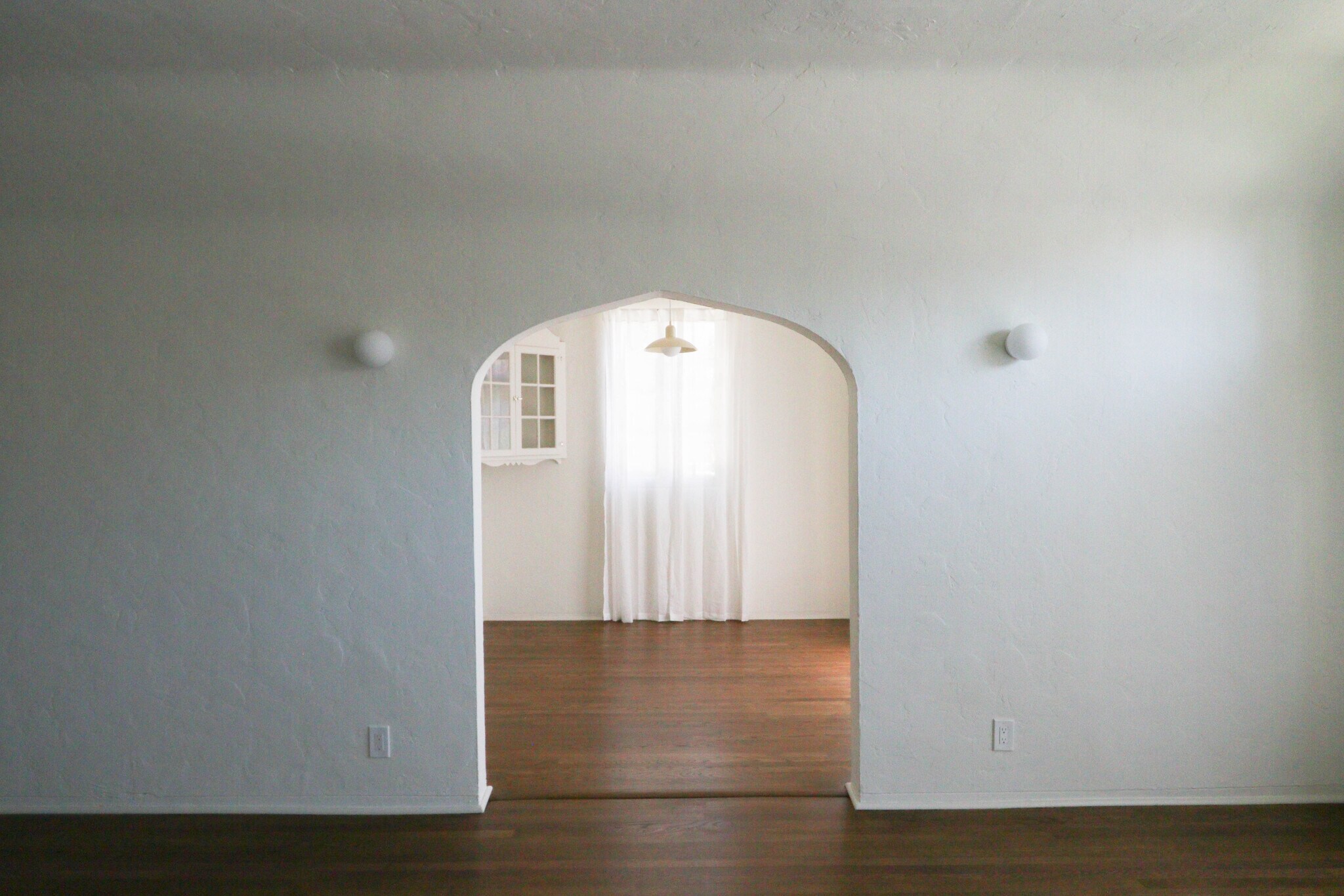 Building Photo - 4451 Clarissa Ave