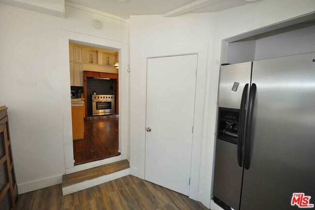 Building Photo - 2315 2nd St