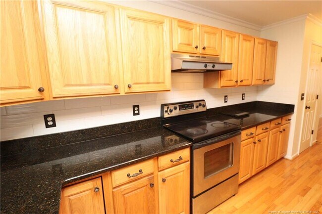 Building Photo - 2114 Frissell Ave