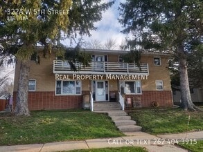 Building Photo - 322 W 5th St