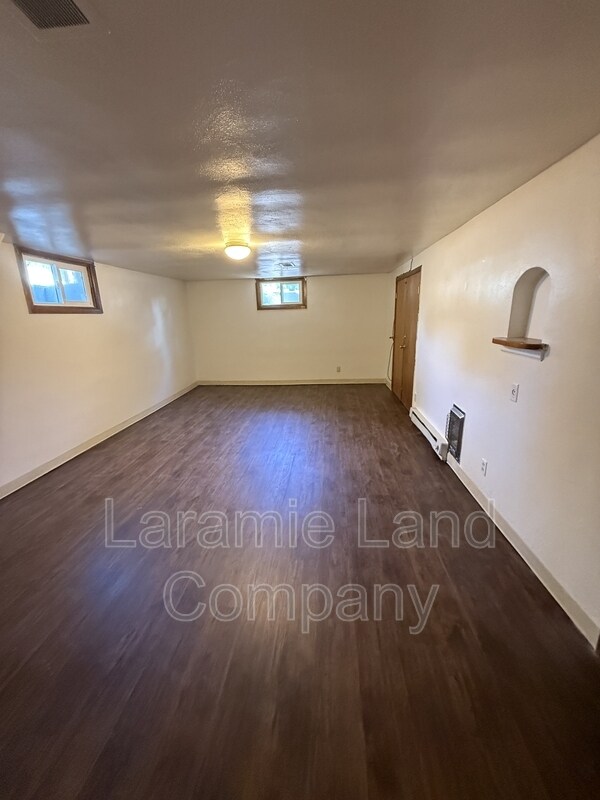 Building Photo - 308 1/2-502 1/2 S 16th St