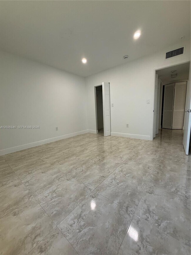 Building Photo - 8261 SW 128th St
