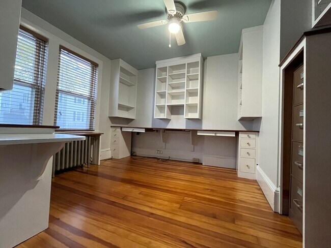 Building Photo - 254 Rantoul St