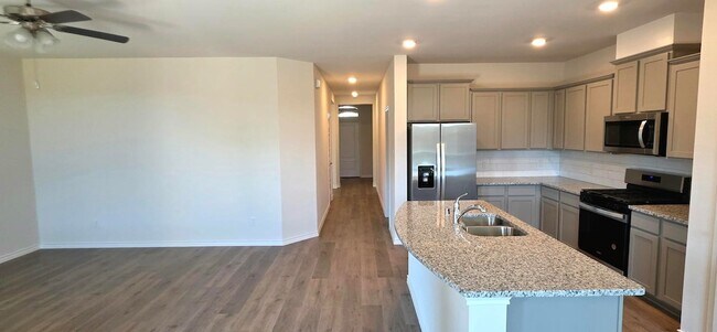 Building Photo - 4125 Sky Dr