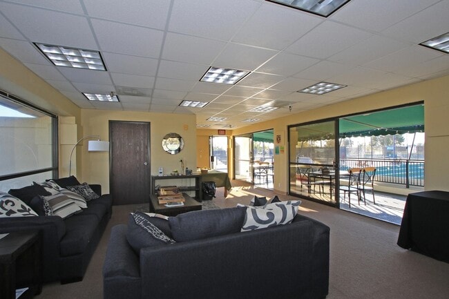 Building Photo - 40128 Baltusrol Cir