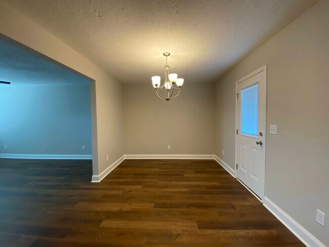 Building Photo - 1008 Berra Dr