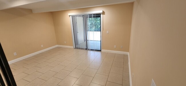 Building Photo - 7206 Cypress Dr