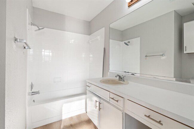 Building Photo - 1848 River Crossing Cir