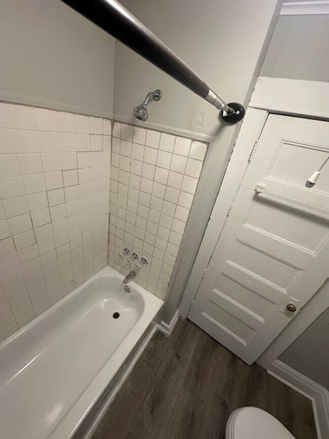 Building Photo - 142-144 Bowman St