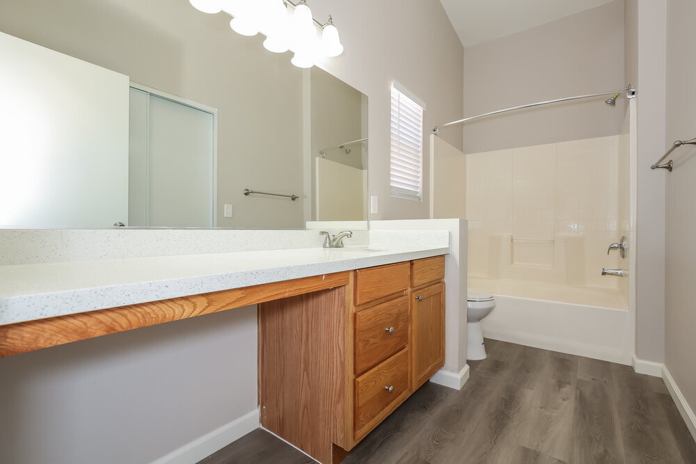Building Photo - 913 Baritone Way