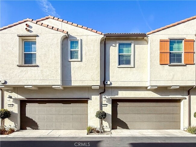 Building Photo - Beautifully 2019-Built 3 Beds 2.5 Baths 1,468 Sqft Home in Eastvale!
