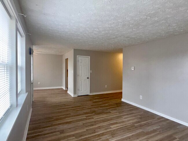 Building Photo - 51 Shields Ln