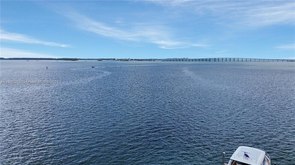 Primary Photo - 801 Brickell Bay Dr