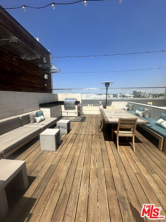 Building Photo - 1755 Ocean Ave