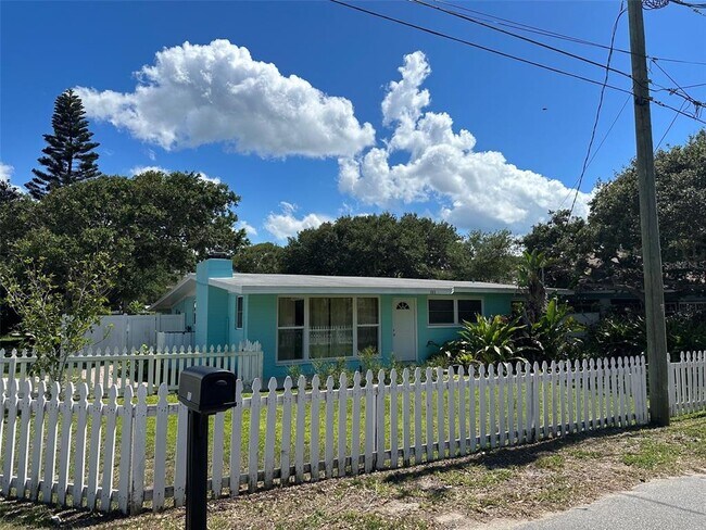 Primary Photo - 603 Oakwood Ave