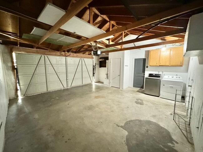 Building Photo - COMING SOON!! Comfortable and Spacious 3 b...