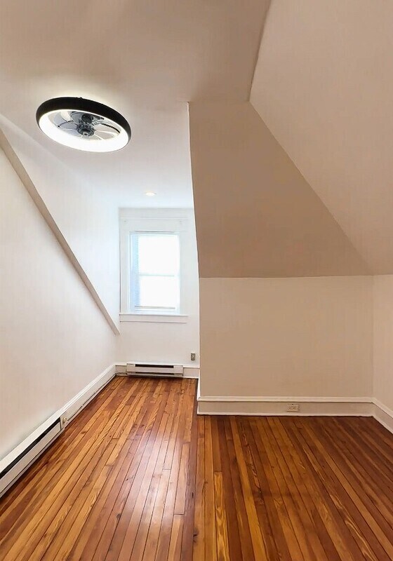Building Photo - 171 Lewis Ave
