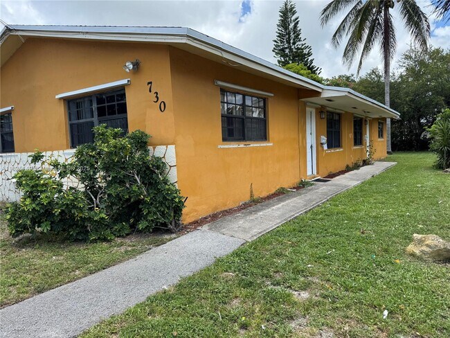 Primary Photo - 730 SW 7th St