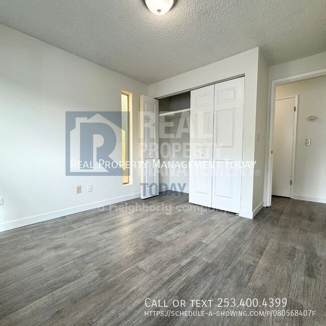 Building Photo - 14440 34th Ave S