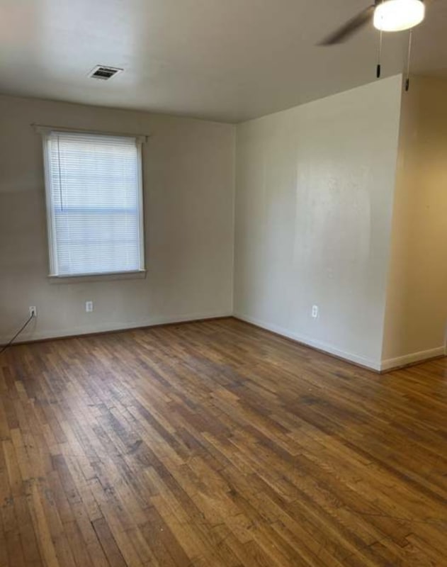 Building Photo - 5 Phyllis St