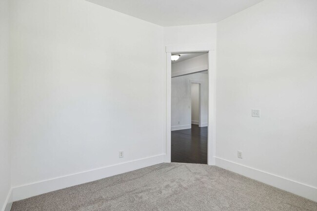 Building Photo - Available now in highly desirable Amelia Park! Beautifully maintained 5-bedroom, 3.5-bath home